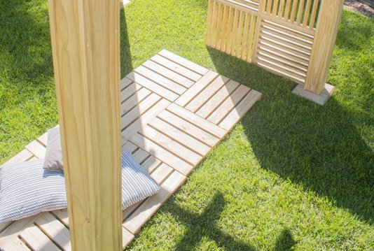 KIT 6 peças deck modular de madeira Pinus tratado 50x50 centímetros para área externa (Cobre 1,5 m²)