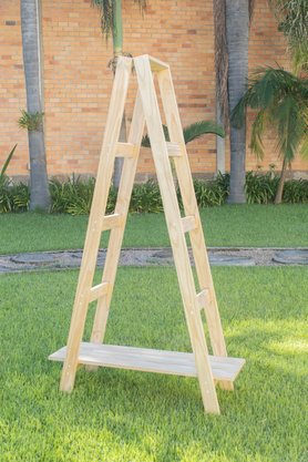 Prateleira tipo escada monta desmonta para jardim de Pinus tratado 1,76x1,0 metro